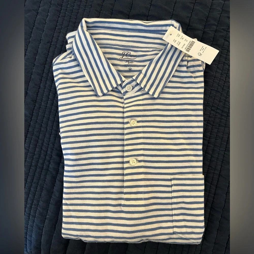 I. Crew polo with pocket NWT size medium - Picture 1 of 3